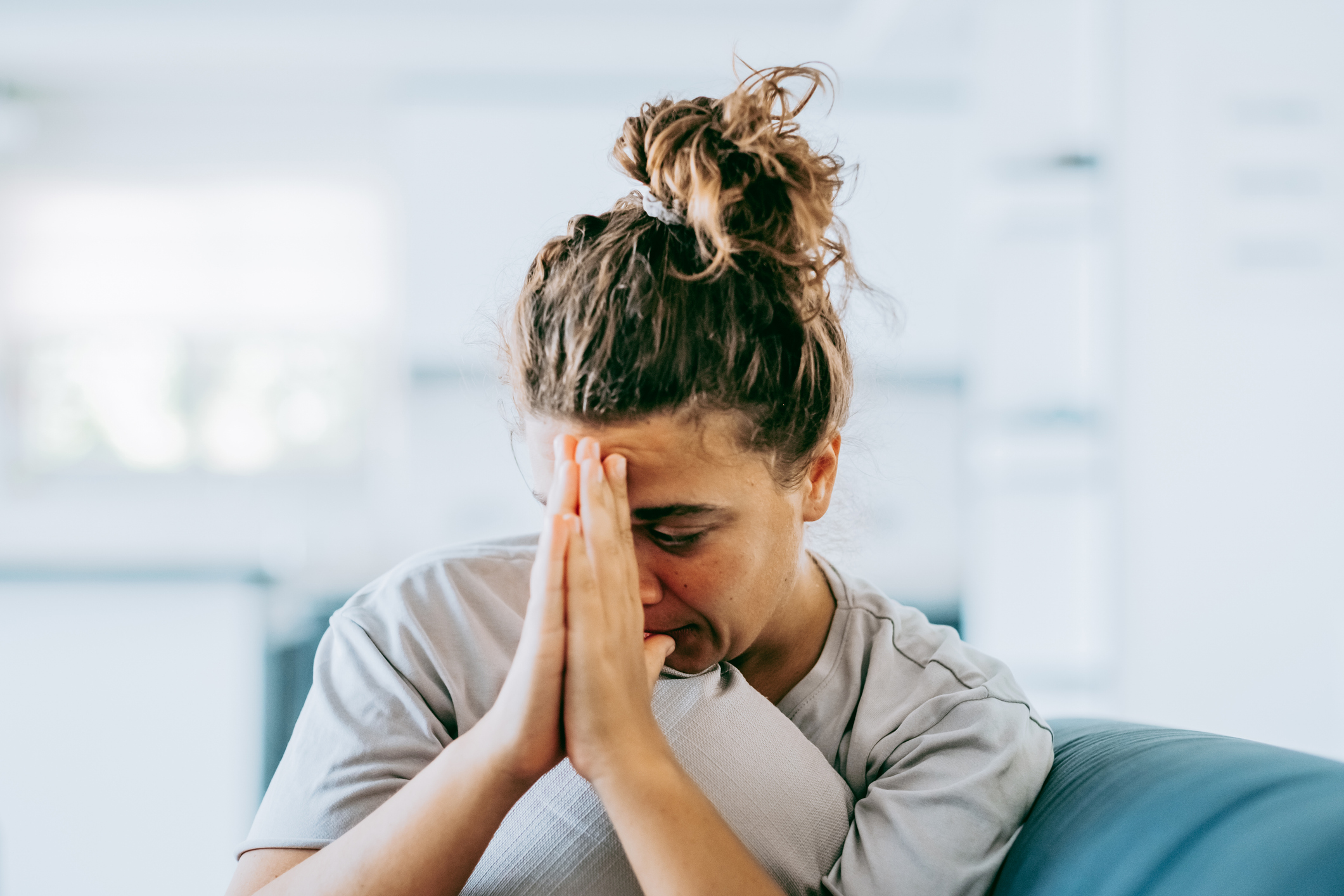 woman praying for strength